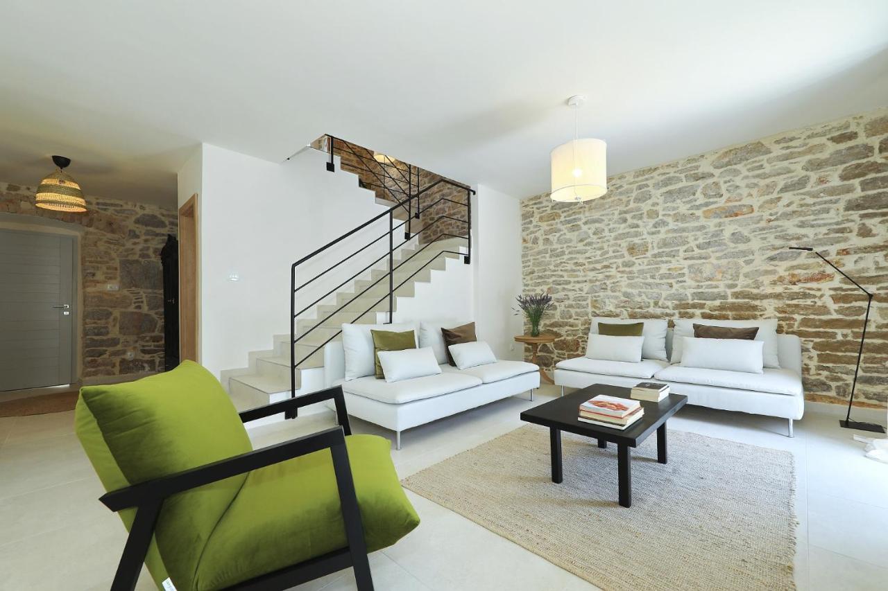 Villa Mira With A Heated Pool And A Sea View Bozava Bagian luar foto