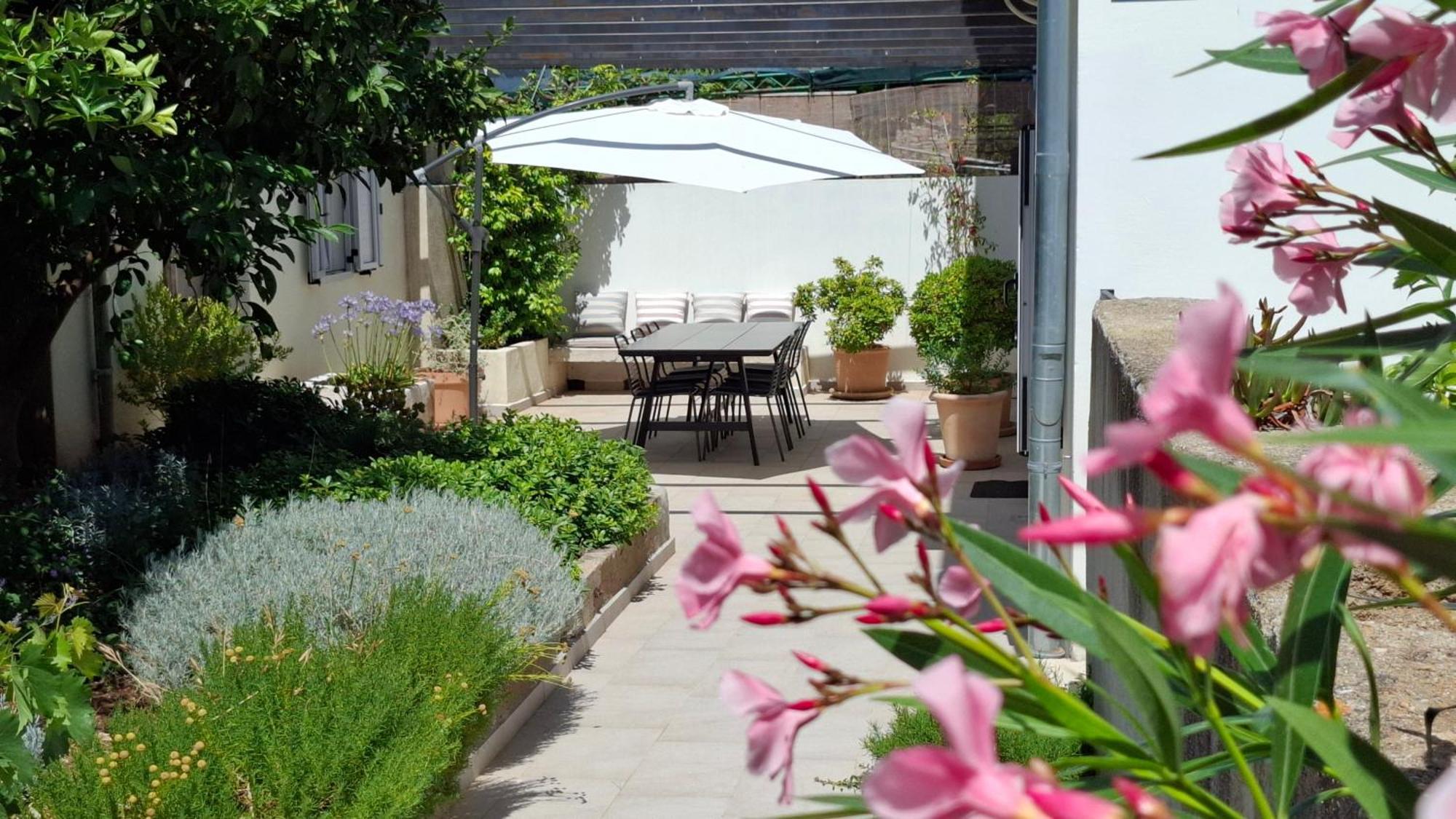 Villa Mira With A Heated Pool And A Sea View Bozava Bagian luar foto